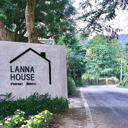 Lanna House บ้านลานนา เชียงดาว Buitenkant foto